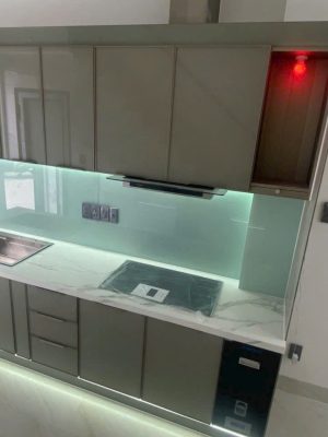 Tủ Bếp Nhôm Kính